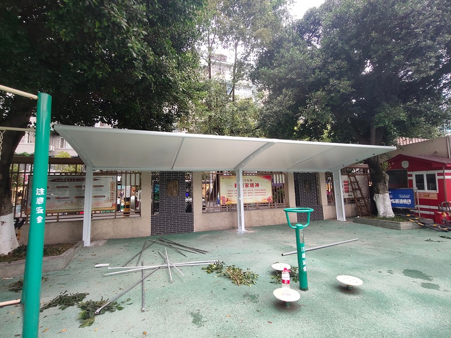 成都玉林小学电瓶车棚膜结构工程照片9_成都膜结构案例