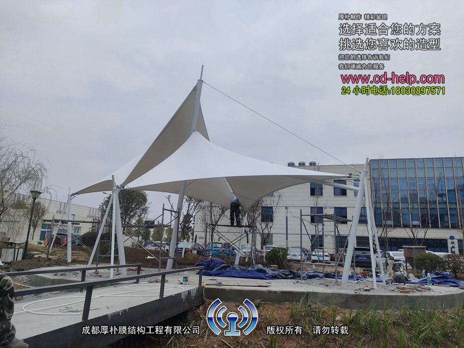 新都航空一路景观膜结构工程照片3_成都膜结构案例