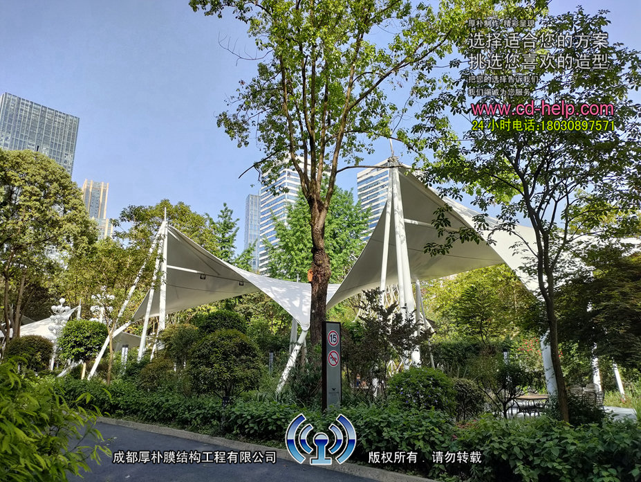 望江宾馆啤酒广场膜结构工程照片2_成都膜结构案例