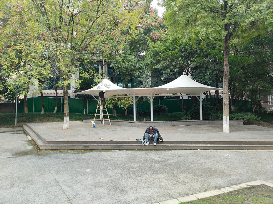 花照壁公园休闲亭遮阳膜结构工程照片2_成都膜结构案例