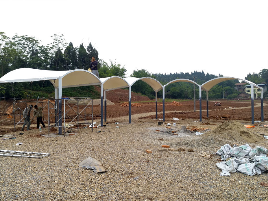 资阳九曲禾川广场走廊膜结构工程照片9_成都膜结构案例