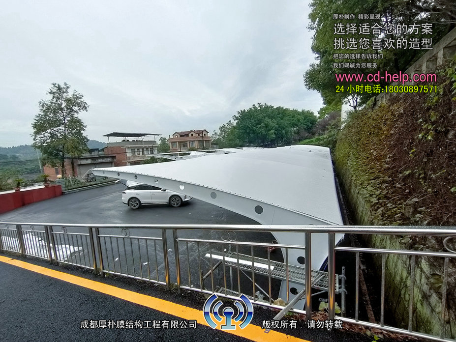 隆昌石油局车棚膜结构工程照片8_成都膜结构案例