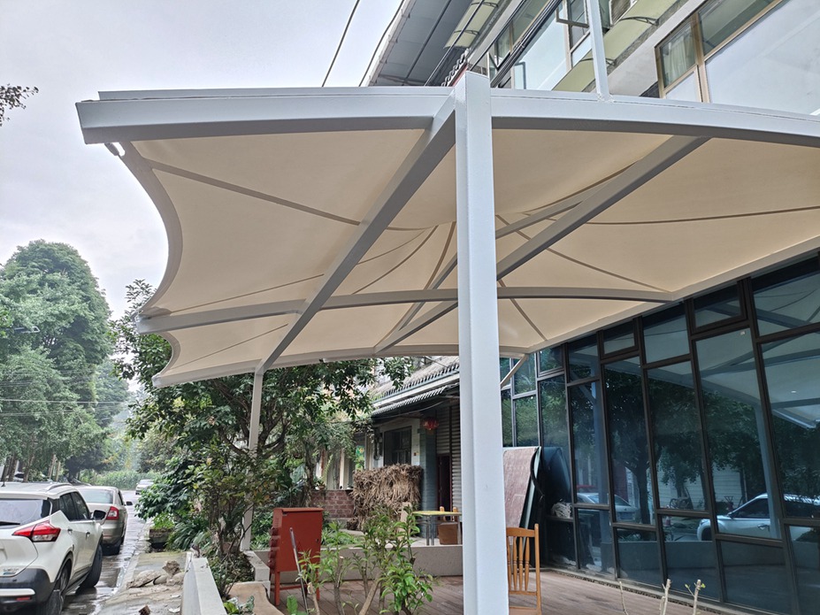 青城时光酒店遮阳膜结构工程照片3_成都膜结构案例